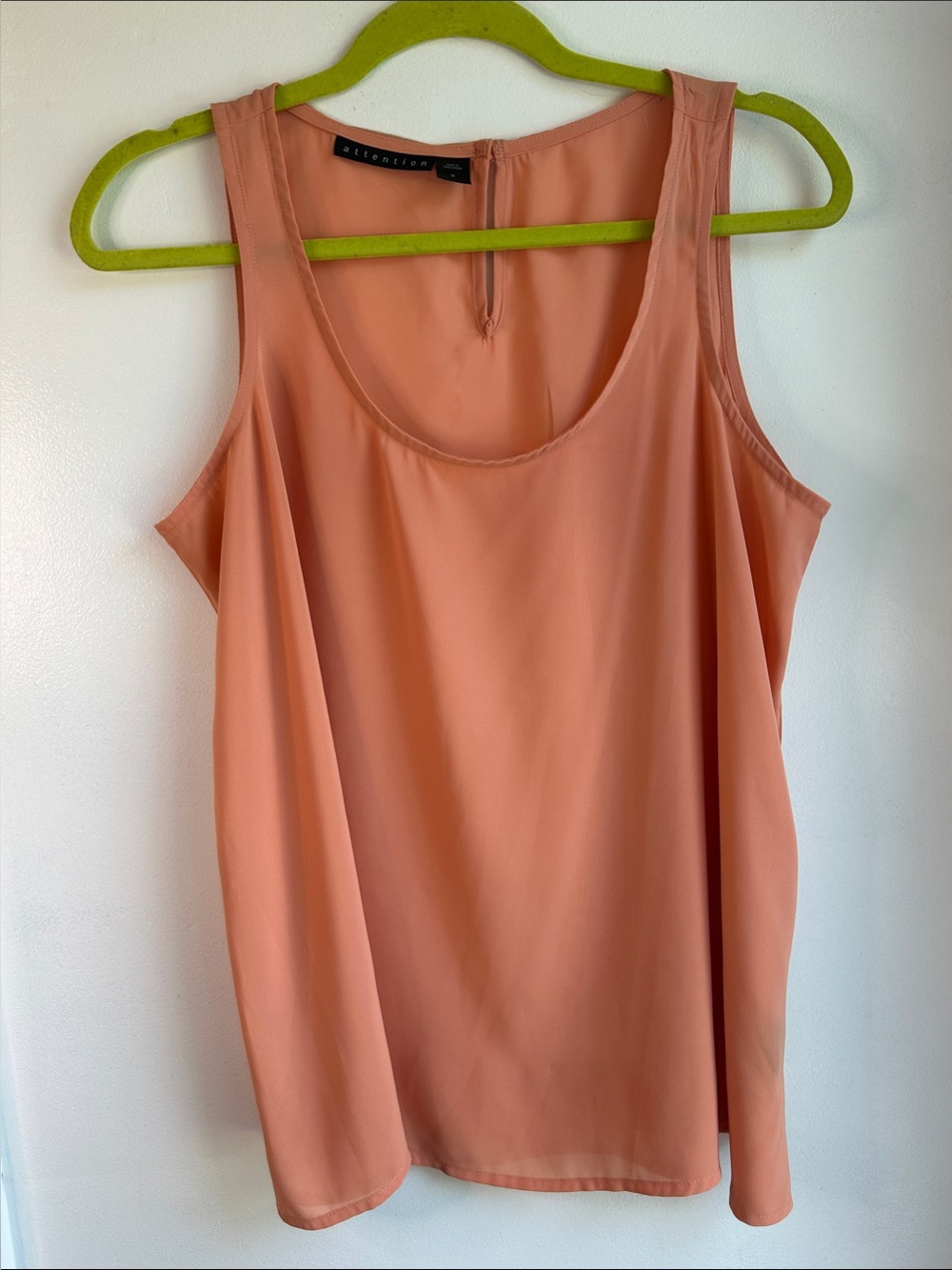 Coral Sleeveless Scoop Neck Shell Top